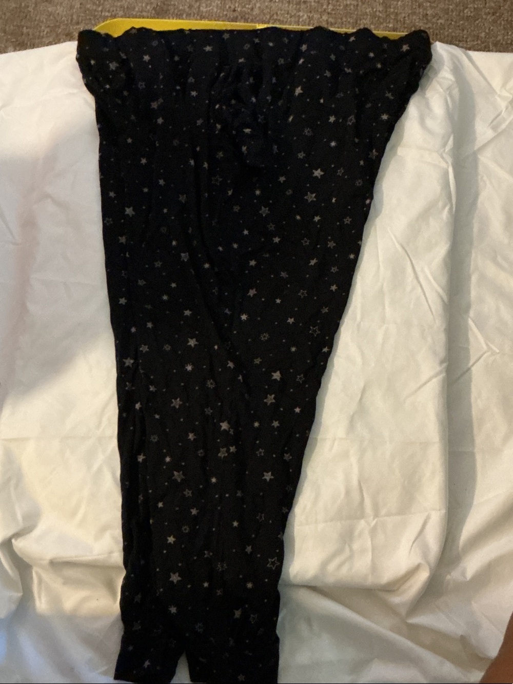 AnyBody Black Capri Leggings with Silver Star Print